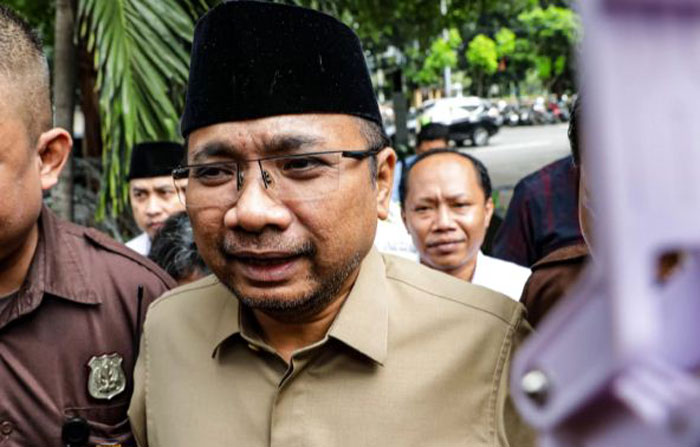 Mantan Menteri Agama Yaqut Cholil Qoumas resmi ditetapkan sebagai tersangka dugaan korupsi kuota haji 2024 oleh KPK.