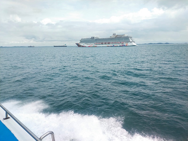 Kondisi cuaca ekstrem di wilayah laut pesisir Riau tepatnya di Bengkalis harus diwaspadai oleh nakhoda kapal dan nelayan.