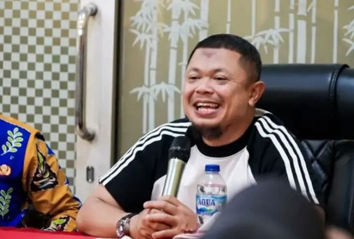 Camat Mandau Riki Rihardi