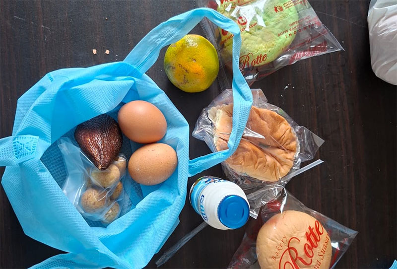 Menu makanan kering SPPG Jalan Kembang Tembilahan, untuk MBG siswa SMAN 1 Tembilahan, Kamis (15/1/26).