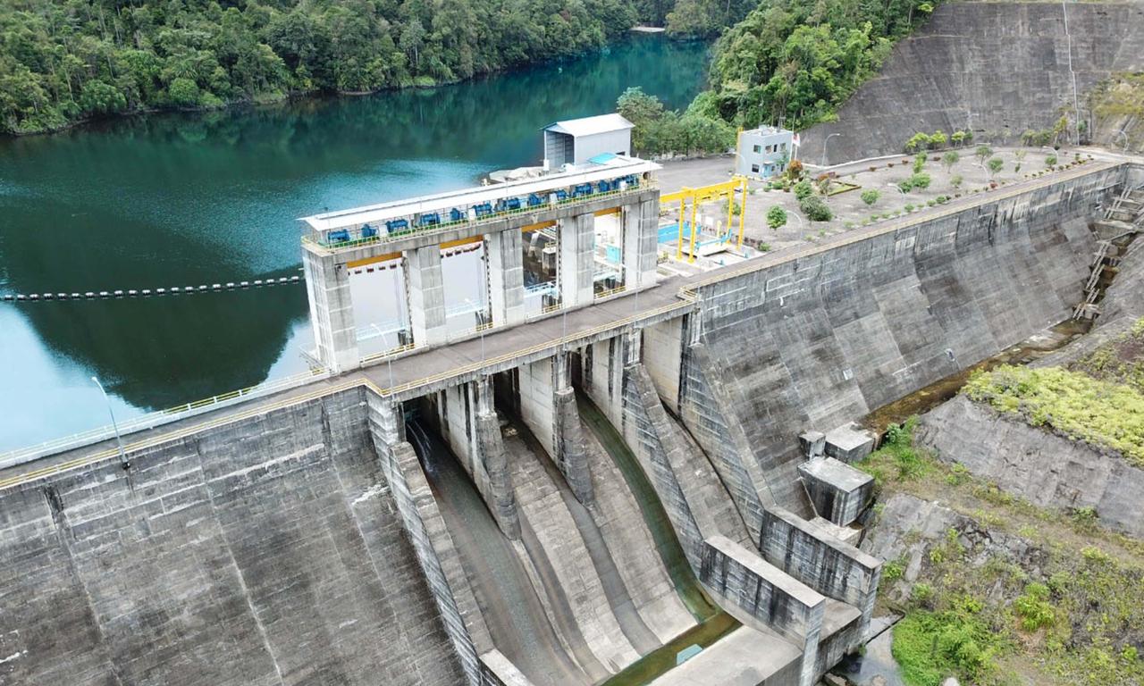Tampak Pembangkit Listrik Tenaga Air (PLTA) Sipansihaporas berkapasitas 50 megawatt (MW) yang berlokasi di Desa Husor, Desa Sibuluan  dan Desa Sihaporas, Kabupaten Tapanuli Tengah.