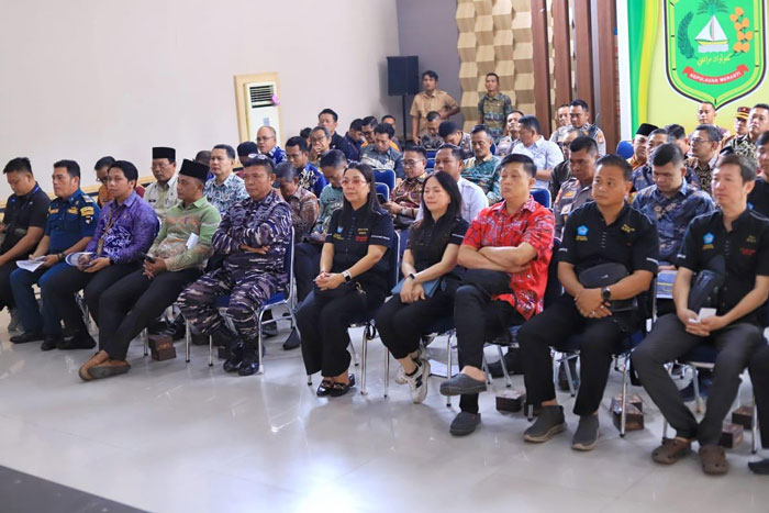 Rapat koordinasi lintas usur dalam menyepakati kegiatan menyambut ramadan dan imlek di Kepulauan Meranti, Setdakab, Jl Dorak Selatpanjang, Kamis (15/1/2026).