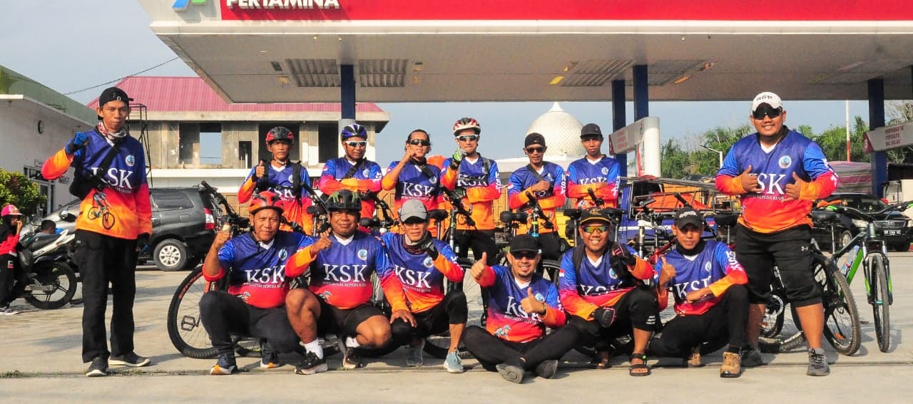Komunitas Sepeda Kuok saat menggelar gowes bersama, baru-baru ini.