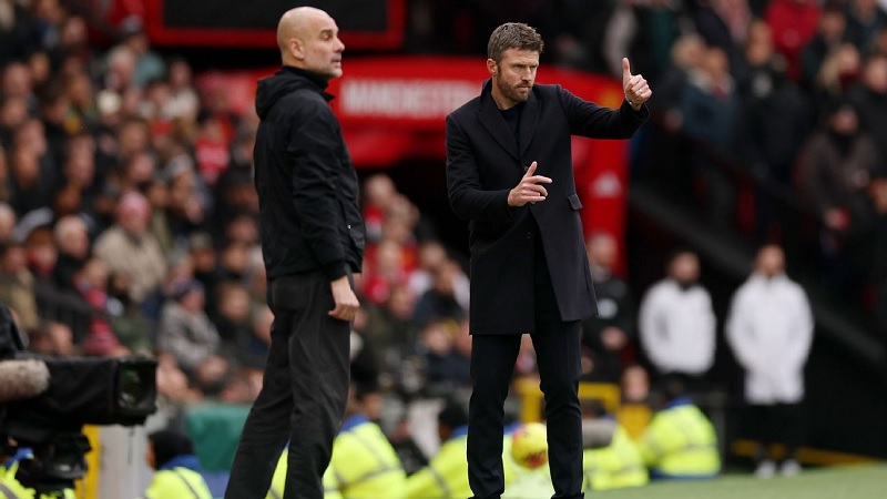 Michael Carrick merancang kemenangan Derbi Manchester yang tak terlupakan dalam pertandingan pertamanya sebagai pelatih kepala Manchester United.