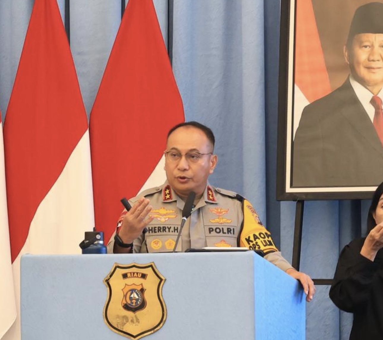 Kapolda Riau Irjen Pol Herry Heryawan.