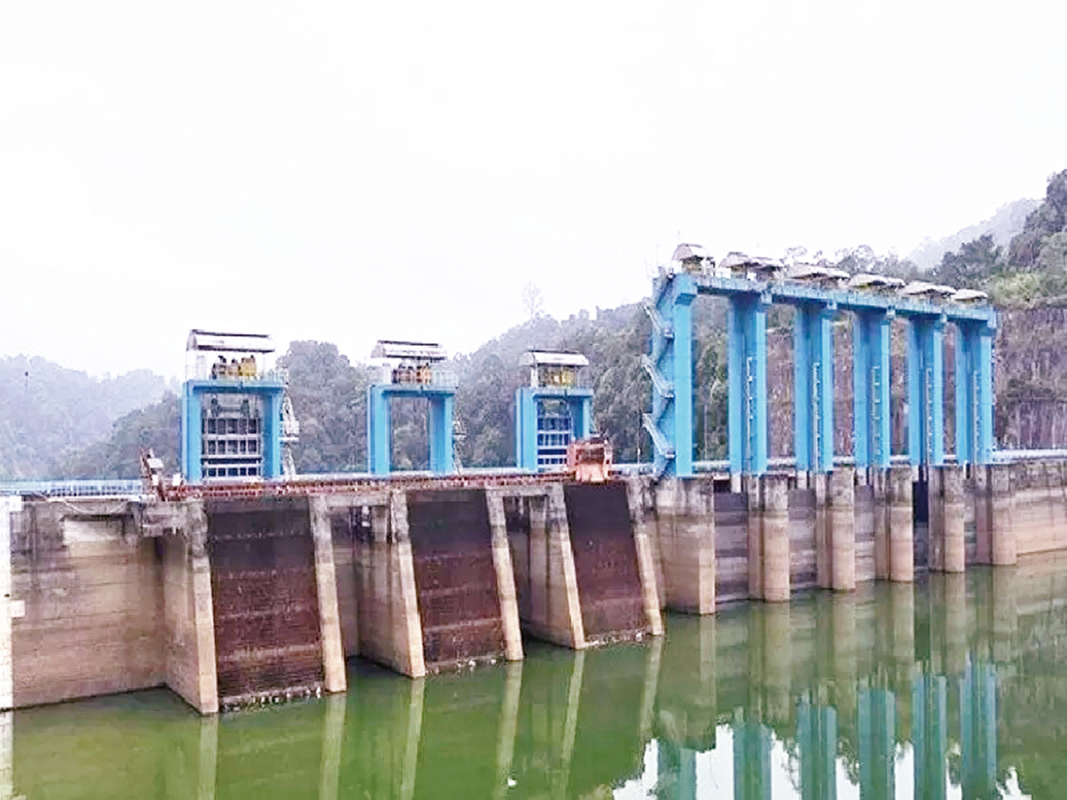 Elevasi air Waduk PLTA Koto Panjang mengalami penurunan. Dua pintu pelimpahan air yang dibuka sejak beberapa pekan lalu akan ditutup, Jumat (23/1/2026) besok.