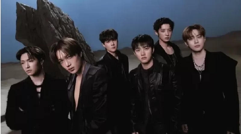 Boygroup Korea EXO memuncaki Chart iTunes di seluruh dunia setelah comeback dengan album REVERXE.