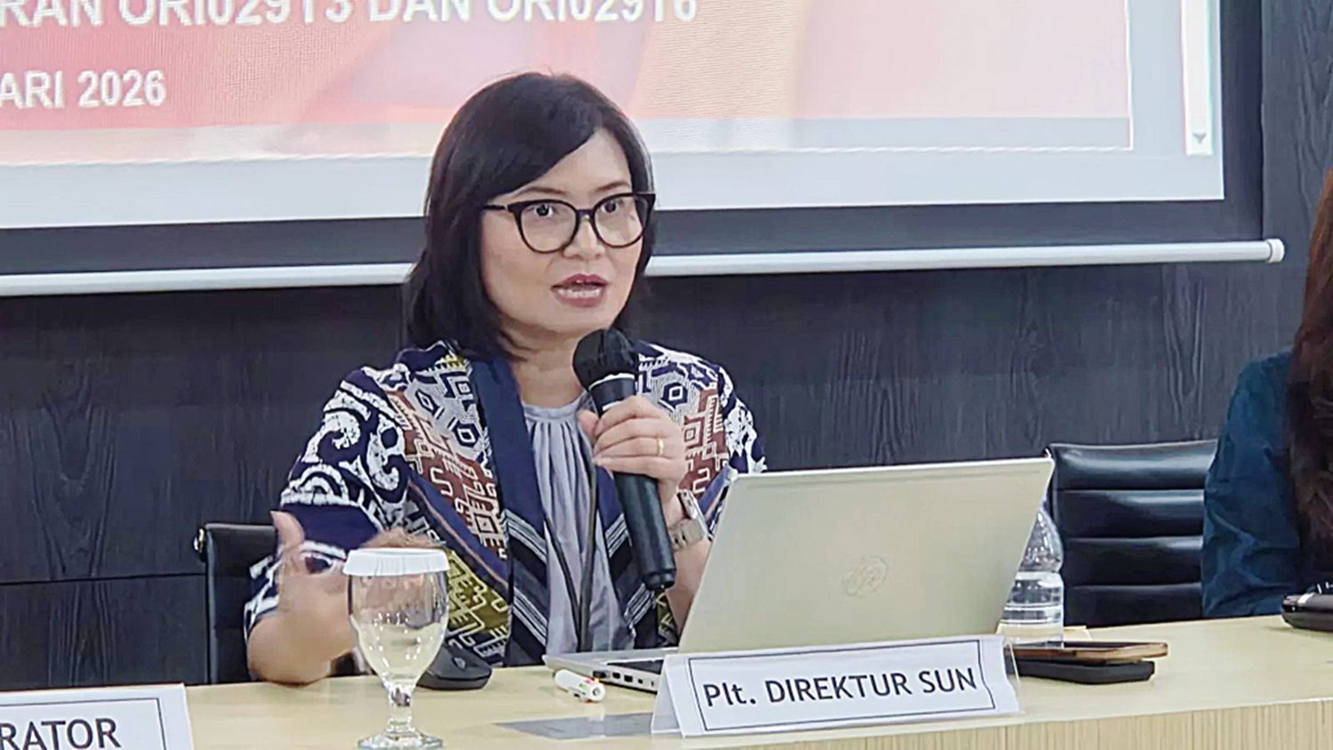 Pelaksana tugas (Plt) Direktur Surat Utang Negara (SUN) Kemenkeu Novi Puspita Wardani saat menyampaikan keterangan terkait penawaran ORI029 di Jakarta, Senin (26/1/2026).