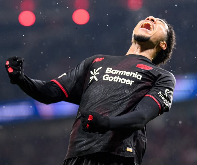 Malik Tillmann tampil gemilang dengan mencetak dua gol saat membawa Bayer Leverkusen menghajar Villareal 3-0 pada laga terakhir babak penyisihan grup Liga Champions.