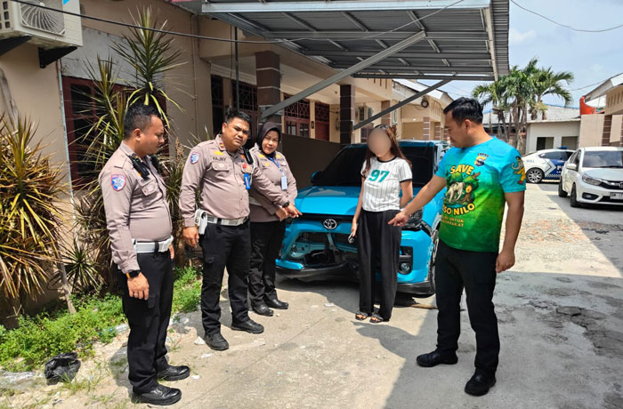 Pelaku bersama barang bukti kendaraan saat saat diamankan Polisi, Kamis (29/1/2026).