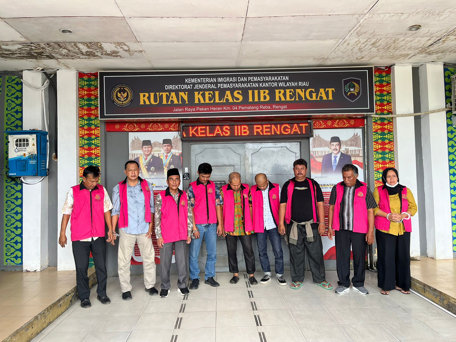 Berkas dugaan korupsi atas pengelolaan keuangan daerah di BPR Indra Arta P-21 dan segera diajukan ke pengadilan. Sembilan tersangka saat ini ditahan di Rutan Kelas IIB Rengat.