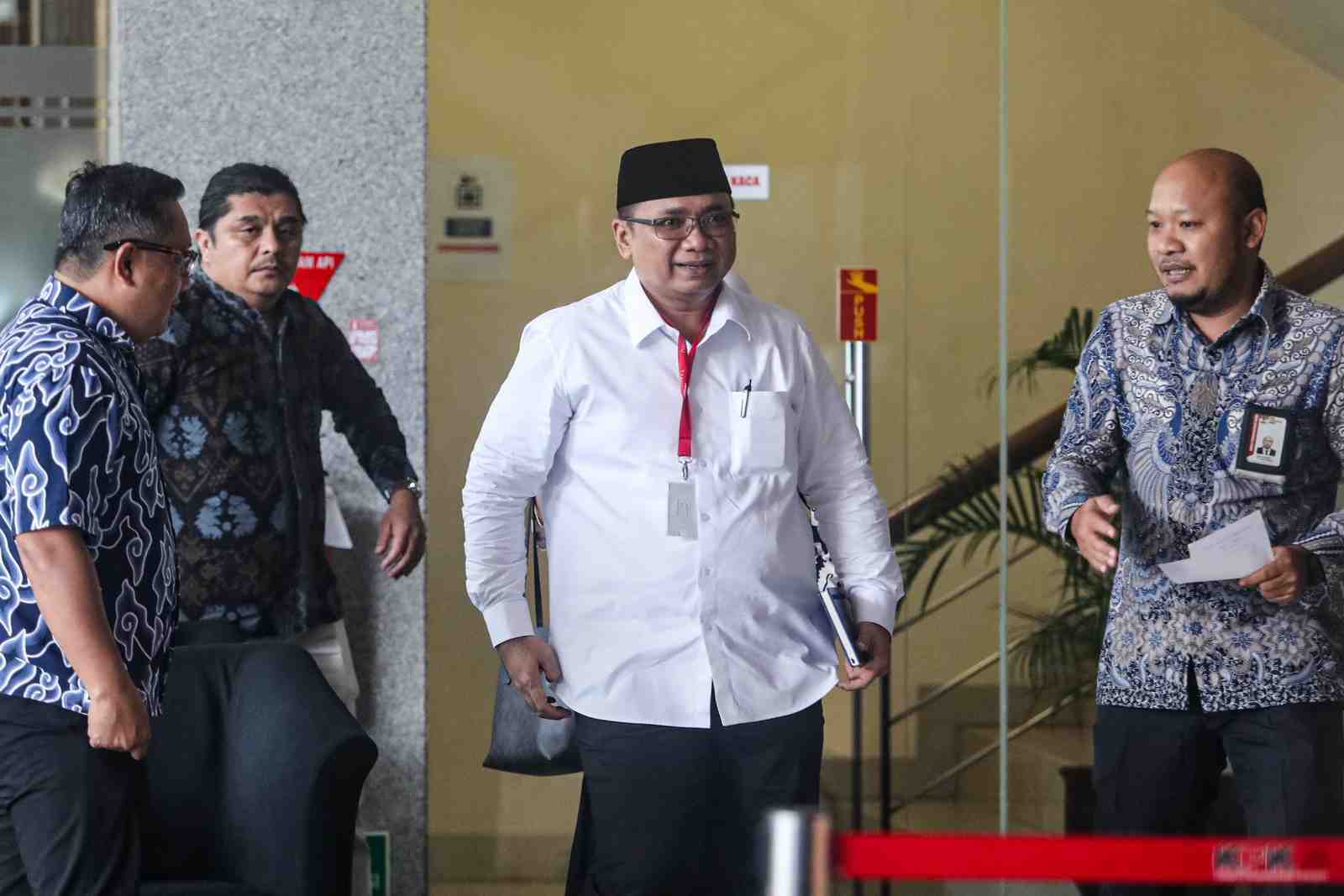 Tersangka kasus Dugaan Korupsi kuota Haji ,Mantan Menteri Agama Yaqut Cholil Qoumas bersiap menjalani pemeriksaan di gedung Merah Putih KPK ,Jakarta ,Jumat (30/1/2026) .KPK memeriksa Yaaqut Cholil Qoumas sebagai saksi terkait dugaan korupsi kuota haji per
