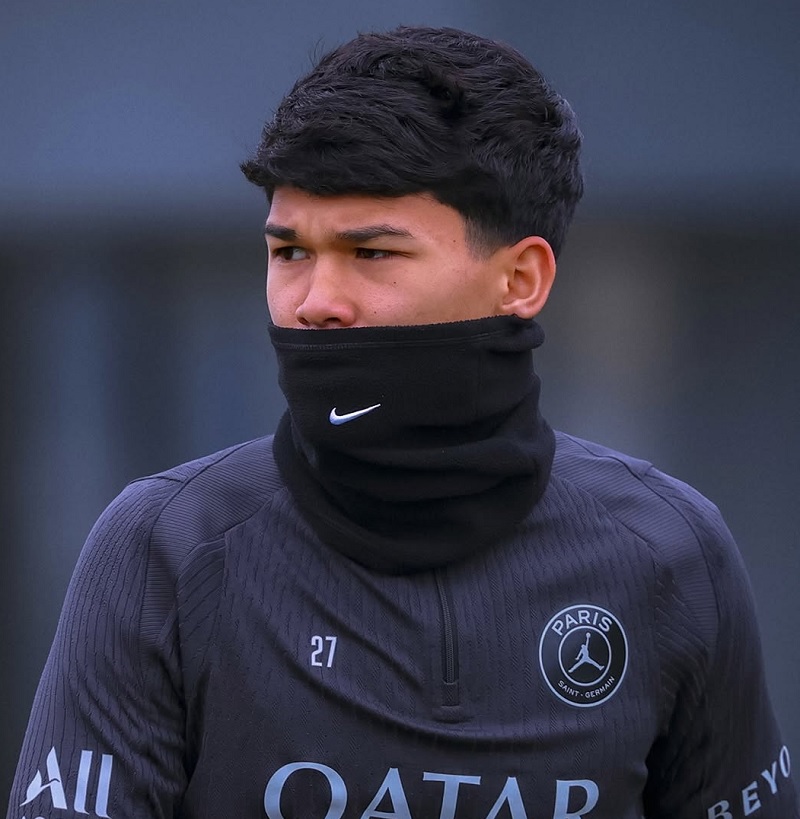 Dro Fern&aacute;ndez telah bersama tim utama Barcelona sejak musim panas lalu, kini gabung dengan PSG.