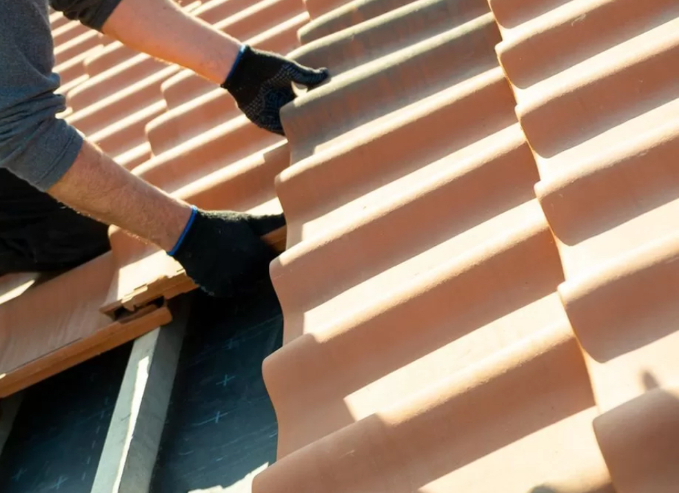 Ilustrasi, Proyek Gentengisasi dicanangkan pemerintah.