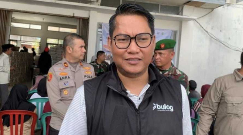 Kepala Bulog Tembilahan, M Indra Firmansyah