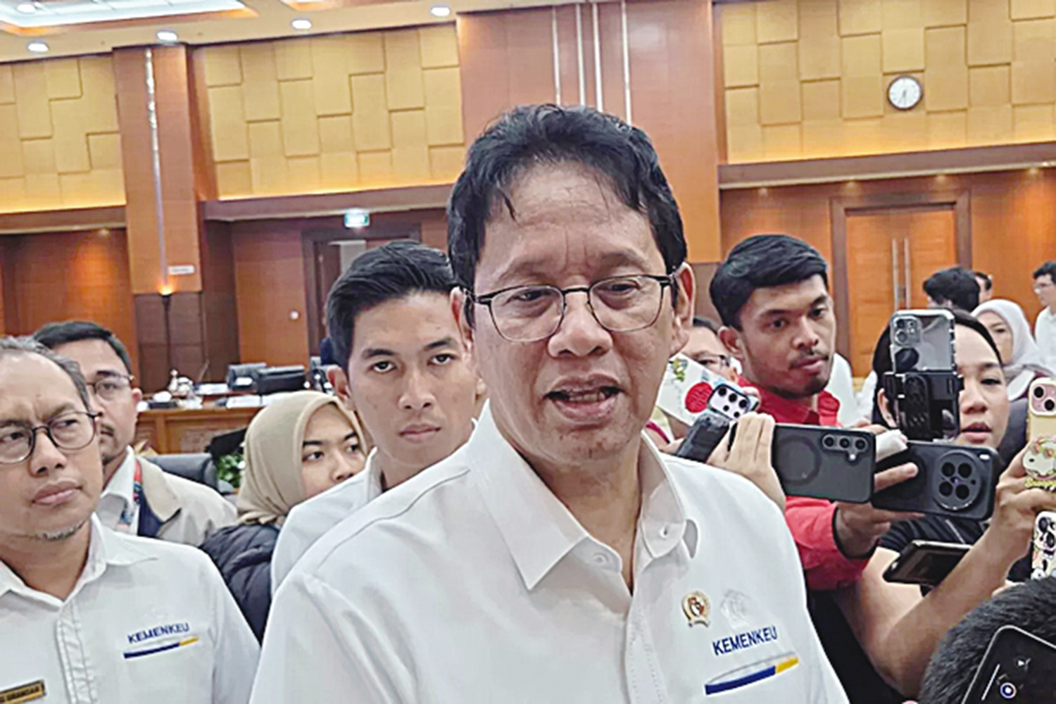 Menteri Keuangan (Menkeu) Purbaya Yudhi Sadewa saat memberikan keterangan kepada wartawan di Jakarta, baru-baru ini.