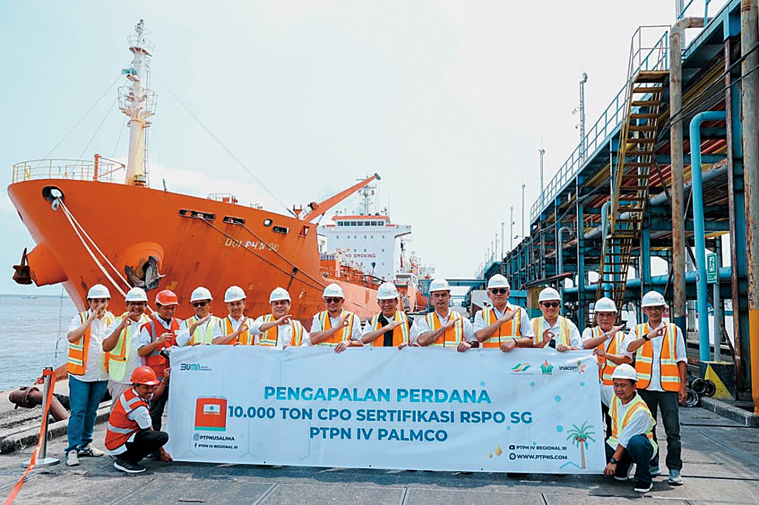 Manajemen PTPN IV PalmCo foto bersama, beberapa waktu lalu.