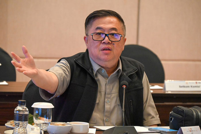 Anggota Komisi VI DPR RI, Darmadi Durianto, usai mengikuti pertemuan Komisi VI DPR RI dengan akademisi UGM, pelaku usaha dan stakeholder terkait di Yogyakarta, Kamis (5/2/2026).