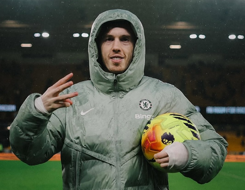 Cole Palmer mengukir namanya dalam buku sejarah Chelsea lewat hattrick ke gawang Wolves pada hari Sabtu (7/2/2026).