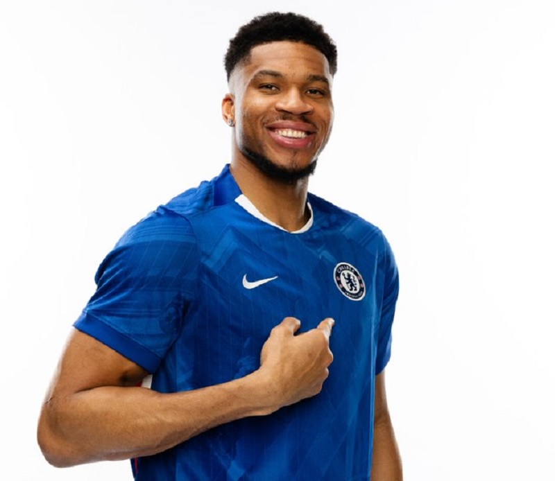 Power forward/center Milwaukee Bucks, Giannis Antetokounmpo mengumumkan investasinya di Chelsea Women dalam sebuah unggahan media sosial pada hari Sabtu.