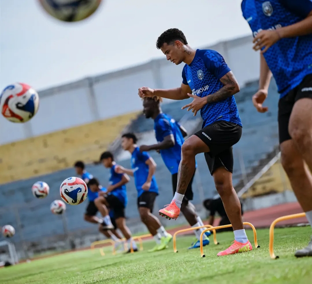 Skuad PSPS Pekanbaru saat menjalani sesi latihan.