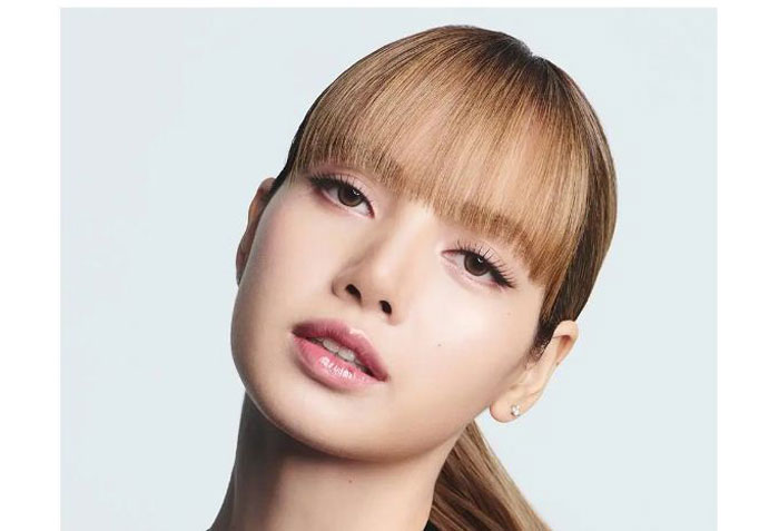 Lisa BLACKPINK