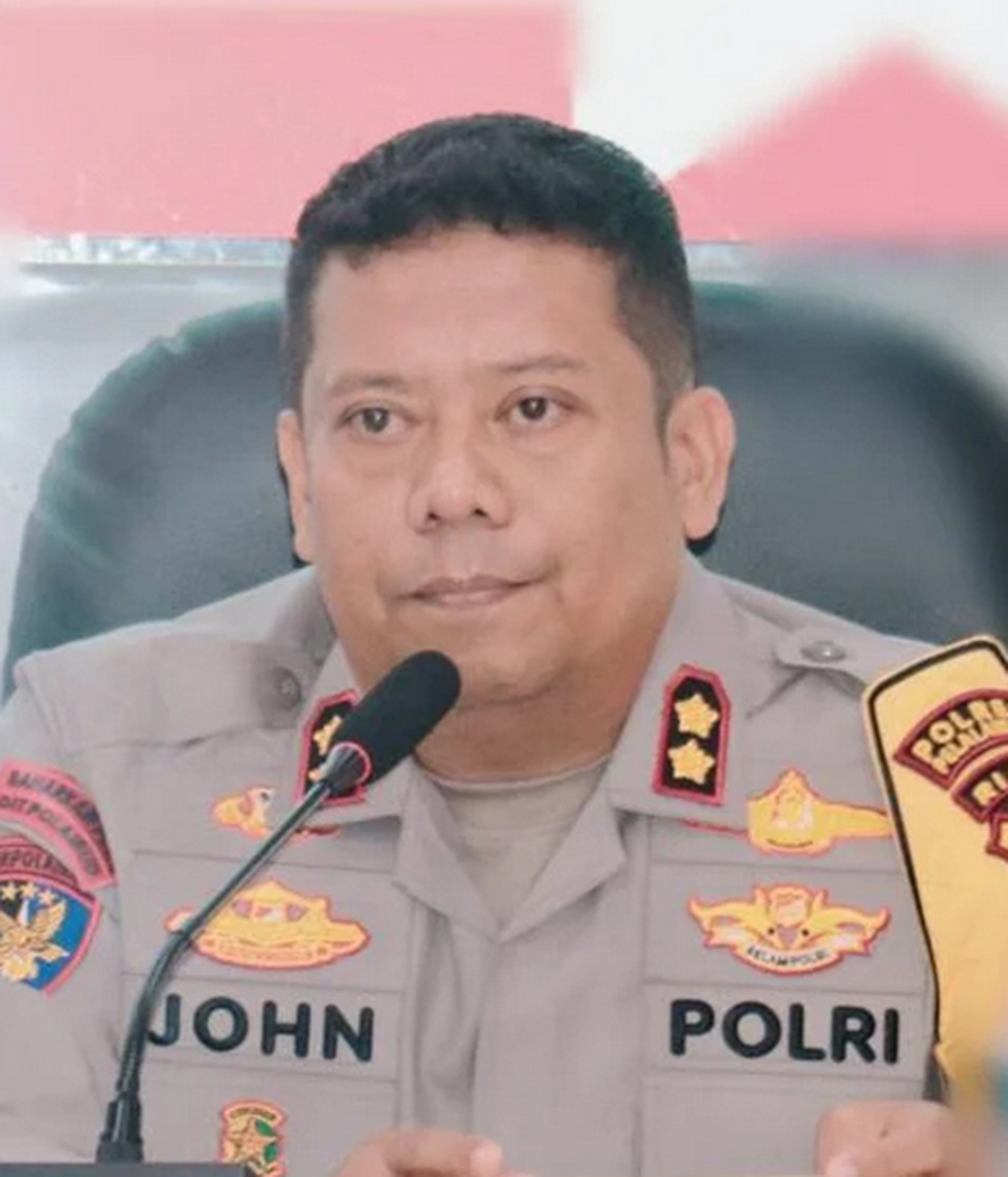 JHON LOUIS LETEDARA