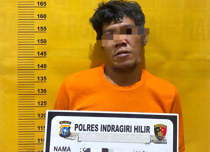 Isam Benjol pelaku penyerangan secara brutal di Pasar Tembilahan Jalan Sudirman diamankan  di Mapolres Inhil, Jumat (13/2/2026).