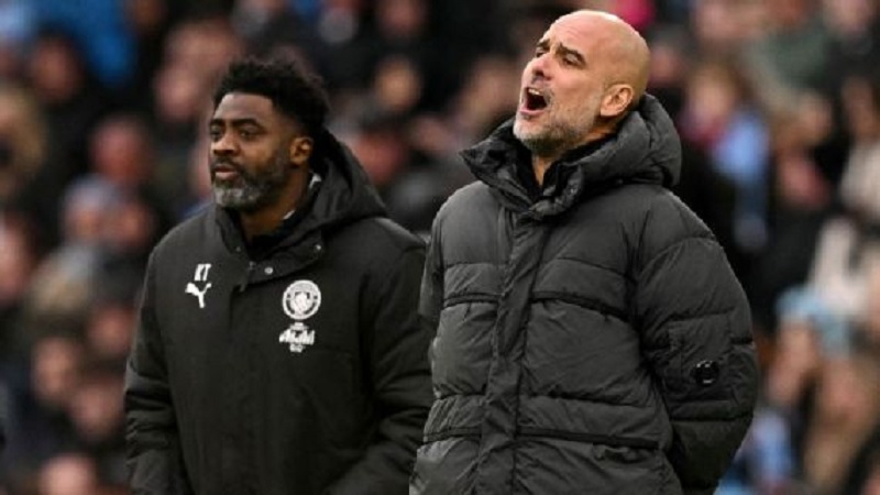 Pep Guardiola mengatakan ia tidak terkesan dengan tim Manchester City-nya dalam kemenangan 2-0 atas Salford.