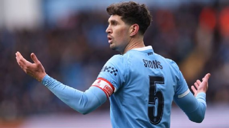 Setelah absen selama tiga bulan karena cedera paha, John Stones kembali ke susunan pemain Man City pada hari Sabtu dalam kemenangan Piala FA atas Salford City.