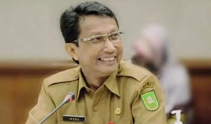 Kepala Dinas Perpustakaan dan Kearsipan Provinsi Riau, Indra SE