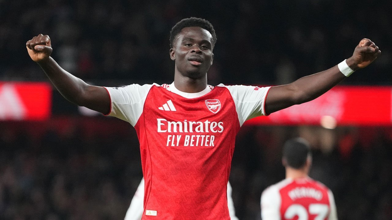 Winger Arsenal, Bukayo Saka melakukan seleb&shy;rasi beberapa waktu lalu. Bukayo Saka bisa bermain lebih ke tengah menghadapi Wolverhampton Wanderers dini hari nanti (19/2/2026).