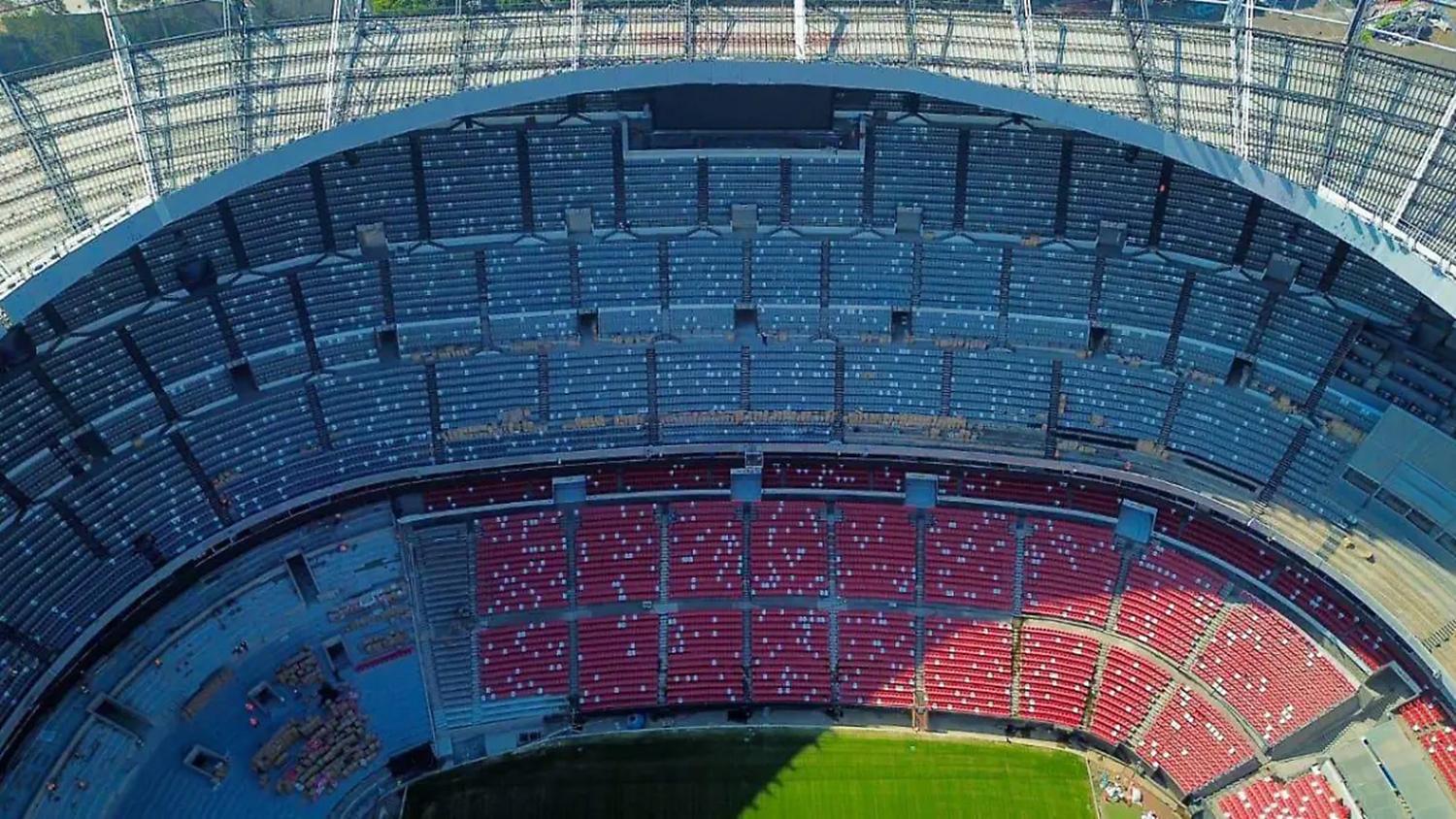 Proses renovasi Estadio Azteca di Mexico City, beberapa waktu lalu. Renovasi stadion ini diprediksi terlambat sehingga laga pembuka Piala Dunia 2026 an&shy;ta&shy;ra Meksiko melawan Afrika Selatan berpotensi
