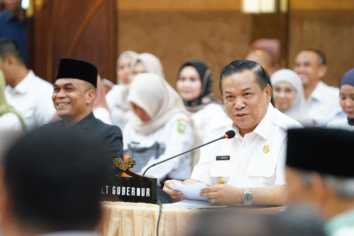 Plt Gubri SF Hariyanto saat memimpin RKPD 2027 di mana RA dang merdu BRK Syariah, Rabu (18/2/2026).