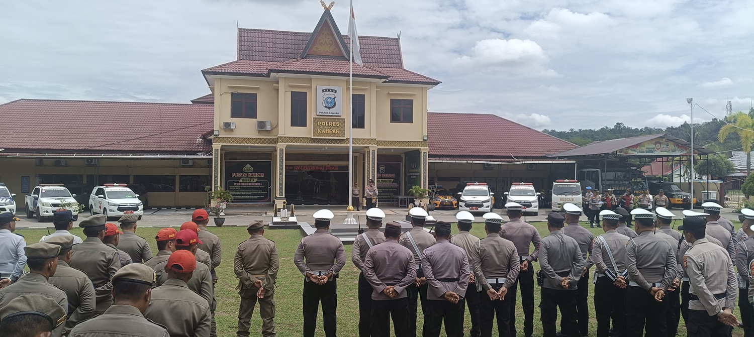Polres Kampar menggelar apel kesiapan pengamanan dan pengaturan Balimau Kasai Kabupaten Kampar dalam rangka menyambut Bulan Suci Ramadan 1447 H Tahun 2026 di Mapolres Kampar, Rabu (18/2/2026).