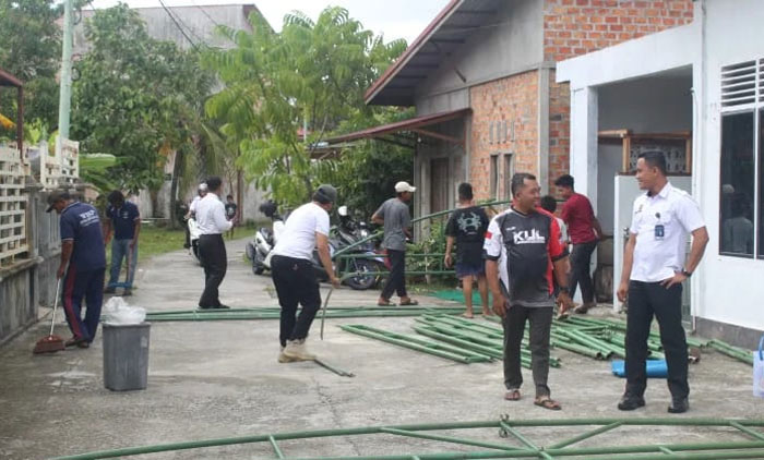 Menyambut datangnya bulan suci Ramadan, Lapas Kelas IIA Bengkalis menggelar kerja bakti membersihkan Masjid Nurus&rsquo;saadah yang berada di Jalan Pramuka, Gang Sepakat pada, Rabu (18/2/2026).