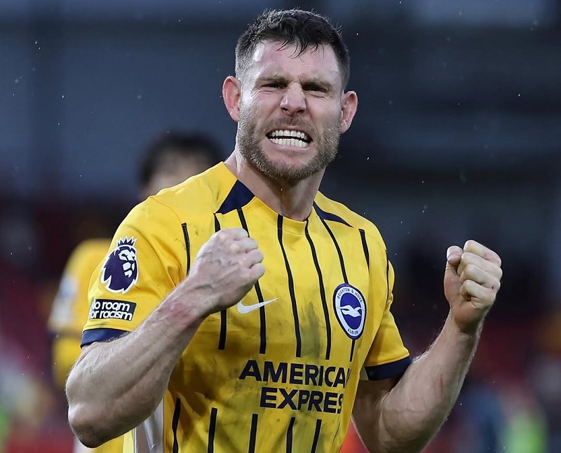 James Milner memecahkan rekor penampilan terbanyak di Liga Premier dalam pertandingan Brighton melawan Brentford. 