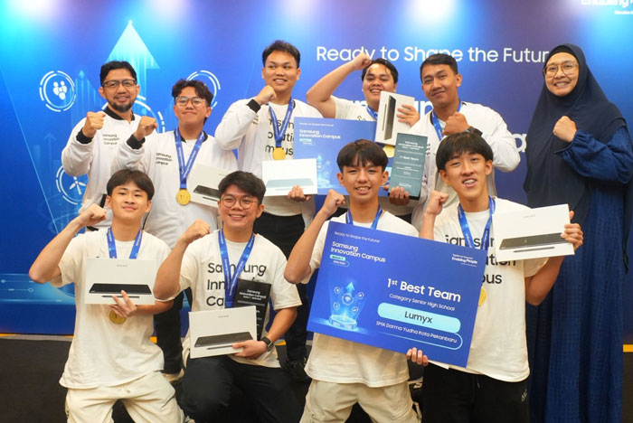 Tim terbaik pertama Program Samsung Innovation Campus Batch 7 2025/2026.