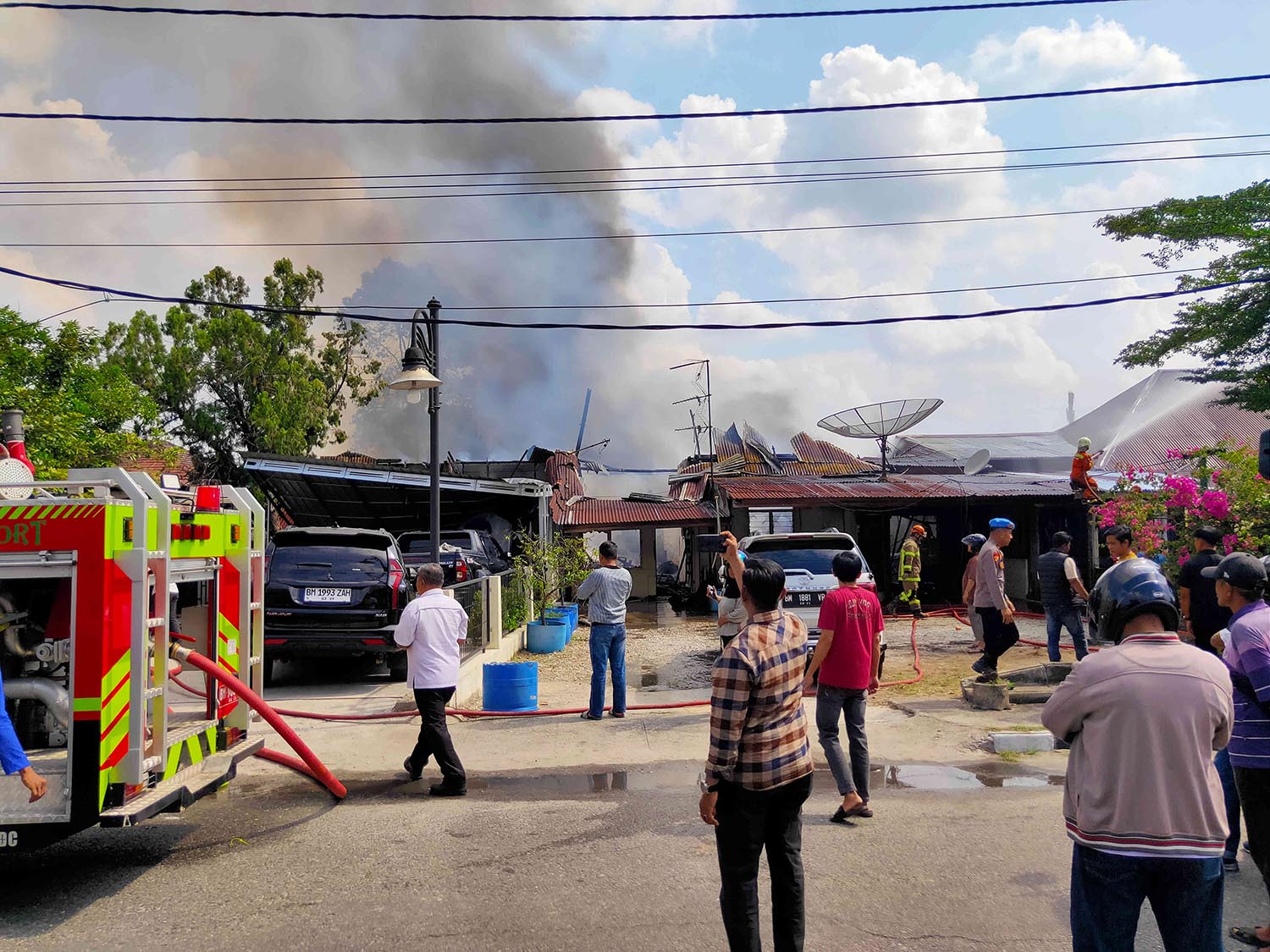 Kondisi kebakaran yang terjadi di Jalan Sisingamangaraja Pekanbaru, Rabu (25/2/2026). 