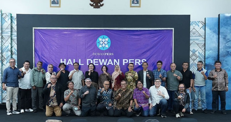 Komunitas pers, dari KTP2JB, Dewan Pers, PWI, AJI, SMSI, AMSI, ATVSI, IJTI, SPS,  PR2Media, LBH Pers, Indonesia Digital Association, dan para tokoh pers menyatakan penolakan atas lampiran III.