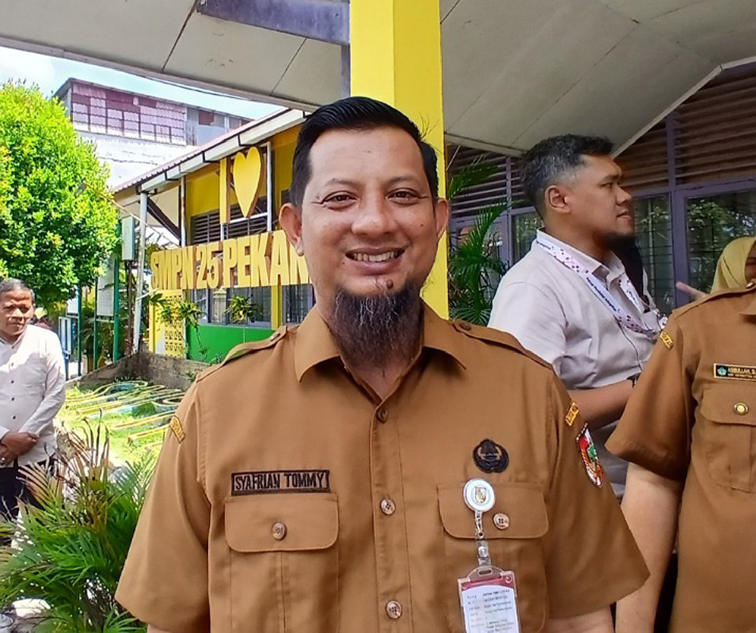 SYAFRIAN TOMI