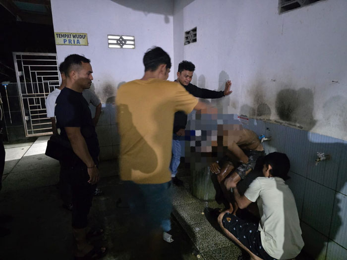 Jajaran Reskrim Polsek Kampar membekuk pelaku di Desa Pulau Sarak, Kecamatan Kampar, Kabupaten Kampar, Rabu (25/2/2026) malam.