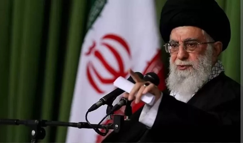 Presiden Amerika Serika Donald Trump klaim pemimpin tertinggi Iran, Ali Khamenei tewas usai serangan AS-Israel. Sementara Iran tegaskan pemimpin tertinggi mereka masih hidup. 
