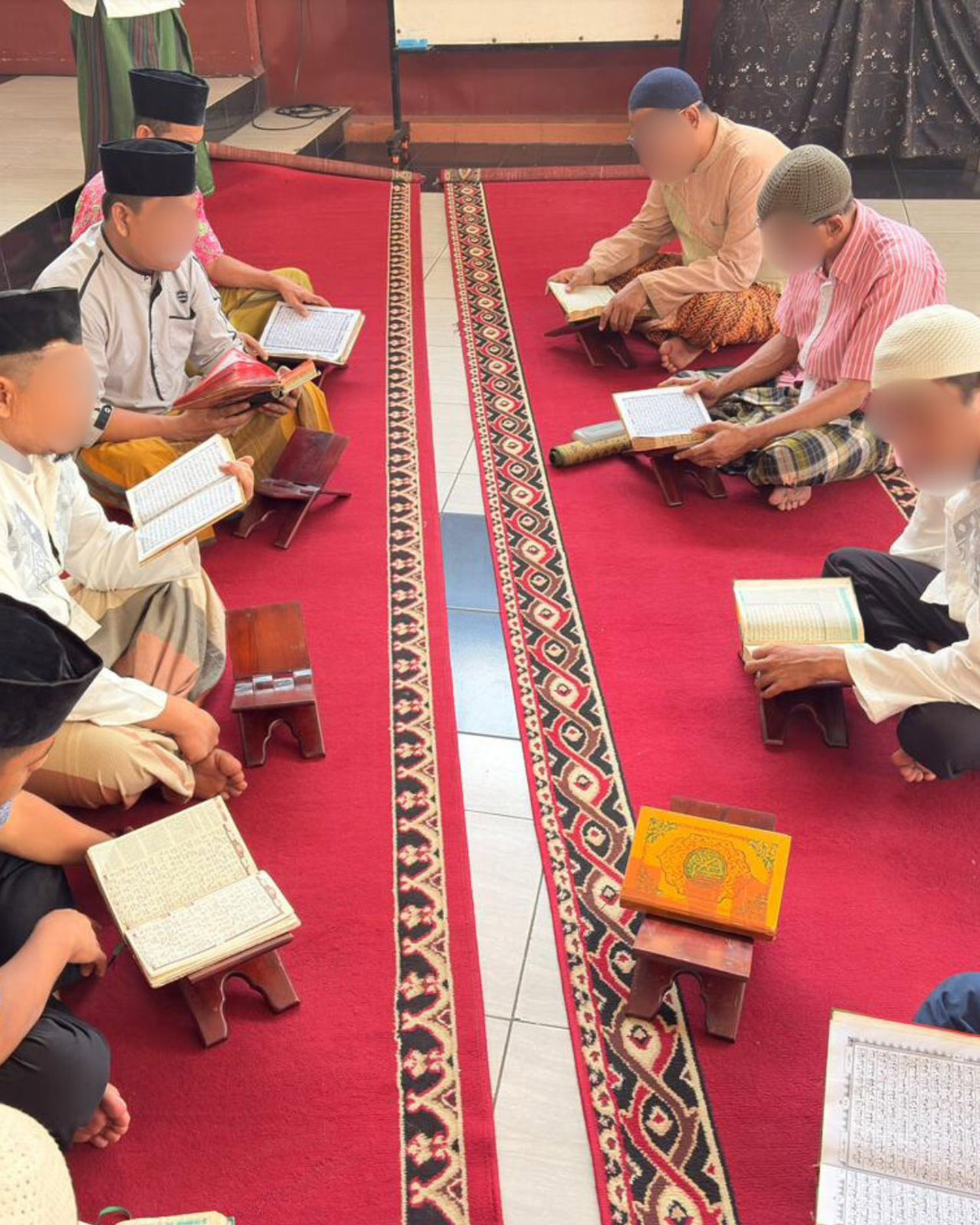  Warga Binaan Lapas Kelas IIB Telukkuantan saat melakukan tadarus membaca Al-Qur&rsquo;an, Senin (2/3/2026). 