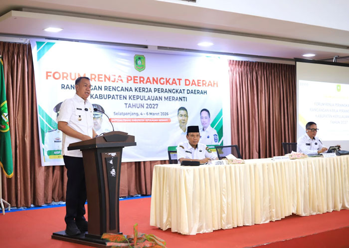Wabup Kepulauan Meranti, Muzamil, saat membuka Forum Rencana Kerja (Renja) Perangkat Daerah Tahun Anggaran 2027, Rabu (4/3/2026) di Selatpanjang.