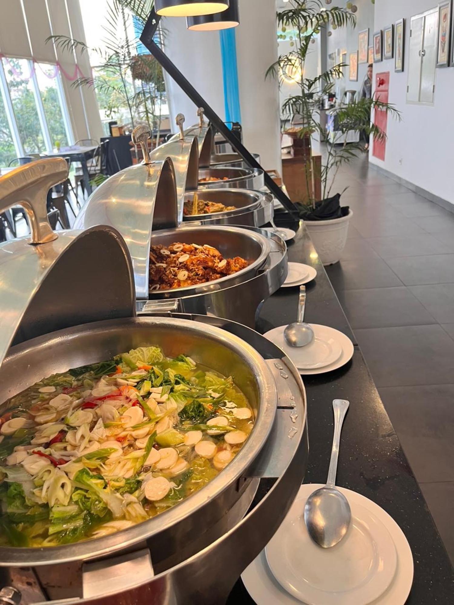 Menu Iftar Hotel Whiz Prime yang siap memanjakan lidah tamu hotel selama bulan suci Ramadan, Kamis (5/3/2026).