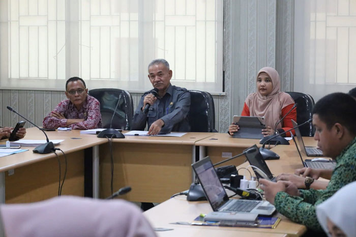 Tim Divisi P3H Kanwil Kemenkum Riau dan Bidang Pemerintahan dan Kesejahteraan Rakyat Setda Inhu menggelar rapat harmonisasi dua Ranperbup Inhu, Kamis (5/3/2026).