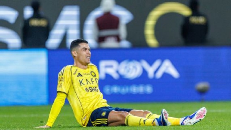 Cristiano Ronaldo akan absen untuk sementara waktu. 