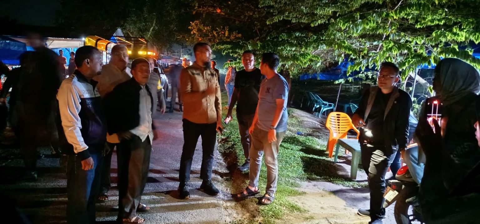 Petugas gabungan Kecamatan Mandau melakukan patroli keamanan dalam menciptakan situasi Kamtibmas selama Ramadan aman, Selasa (10/3/2026) dini hari.