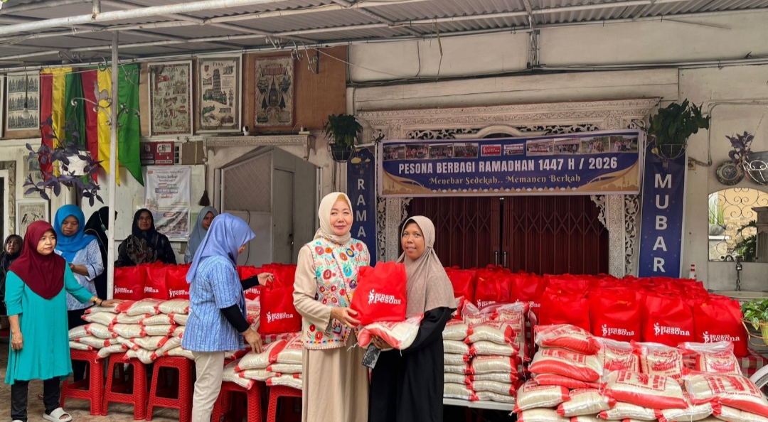 Ket Foto: Senam Pesona menggelar kegiatan sosial bertajuk Pesona Berbagi pada bulan Ramadan, pada Senin (9/3/2026) bertempat di Senam Pesona Jalan Delima, No 9 Panam. 